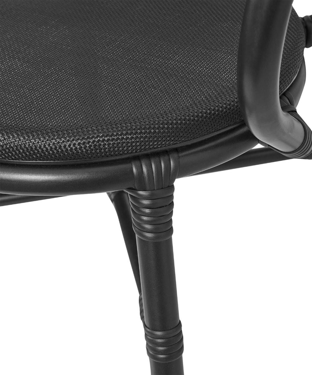 lyon_armchair_343285_detail