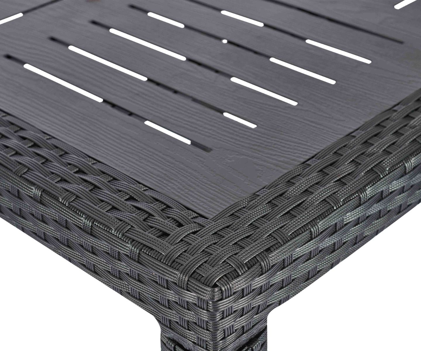 343080_geneva_sq_table_3_copy